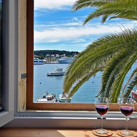 Harmony With A Magical Seaview 赫瓦尔